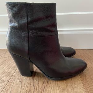 Nine West black genuine leather ankle boots